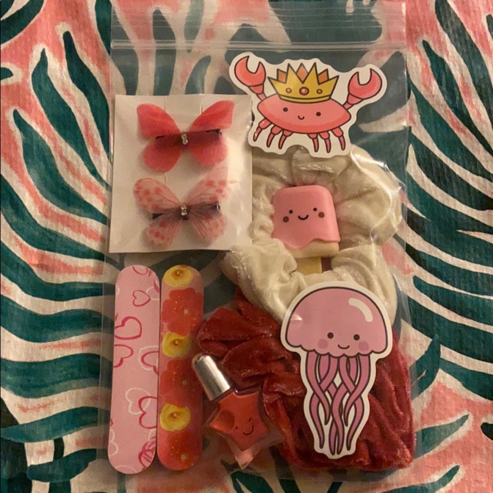 10 Piece Girls Hair & Nail Accessories Bundle NWOT - Picture 2 of 11